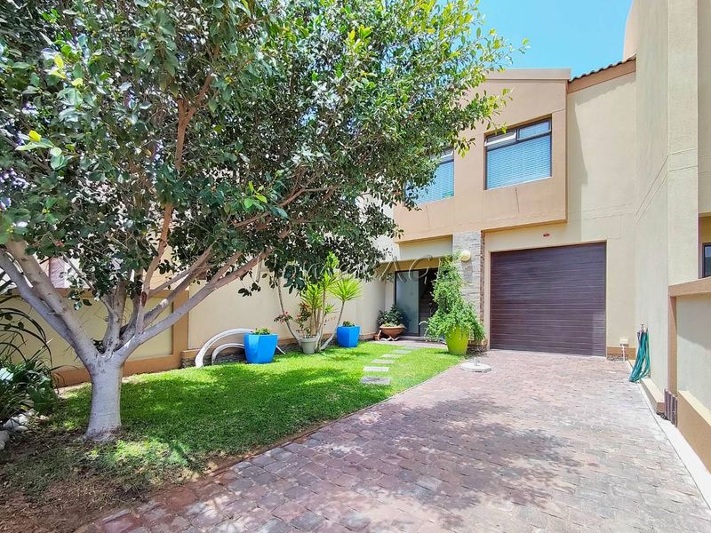 Dolphin Beach, Walvis Bay:  Very neat 3 Bedr Townhouse is for Sale - Photo 3