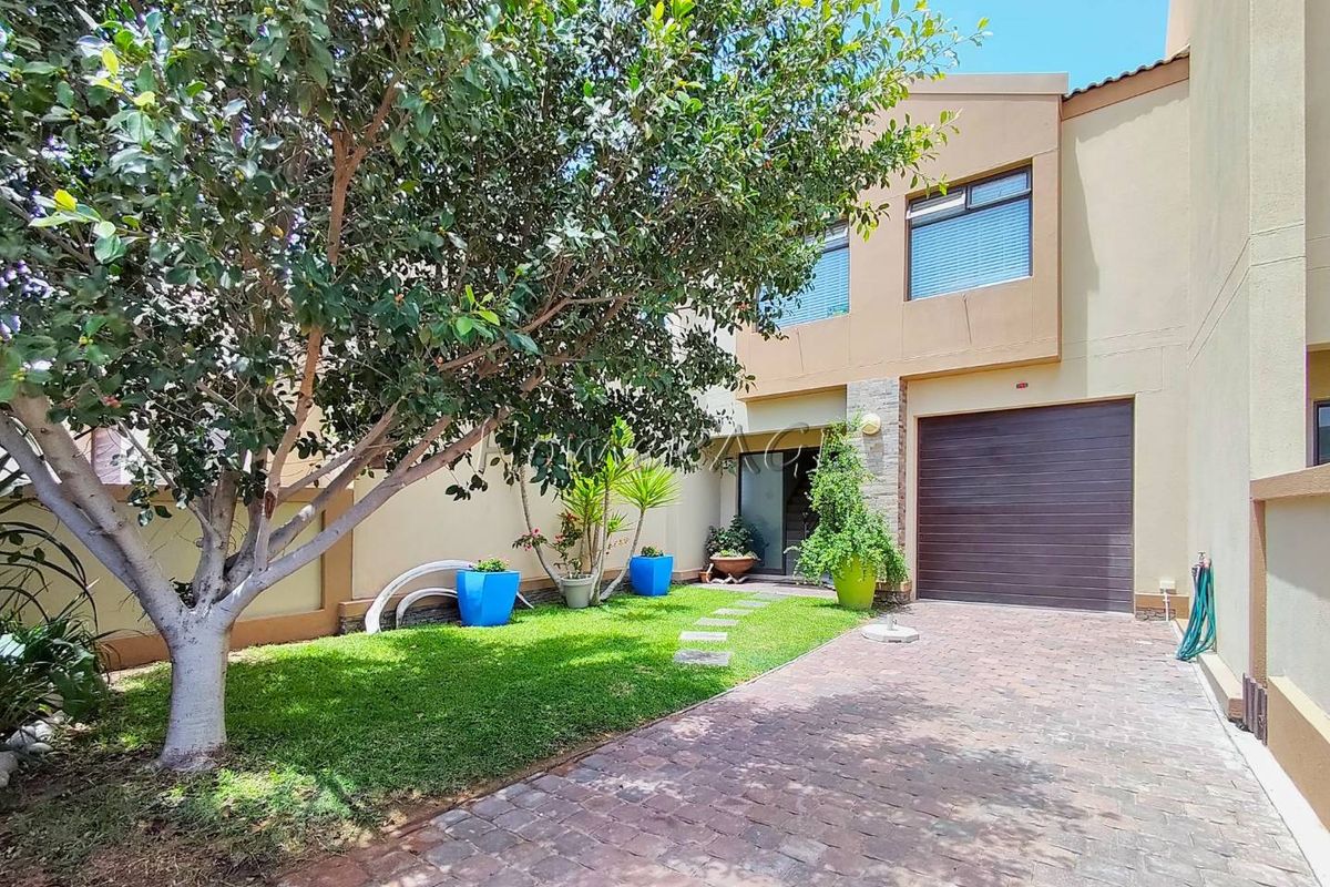Dolphin Beach, Walvis Bay:  Very neat 3 Bedr Townhouse is for Sale - Photo 3