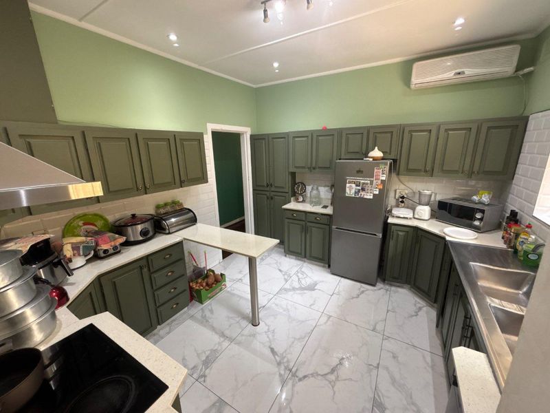 5 Bedroom Family home for Sale in Westville - Photo 8