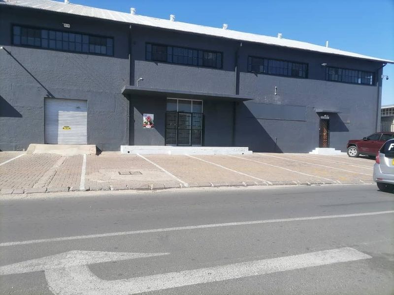 Well located in Southern Industrial area. - Photo 2