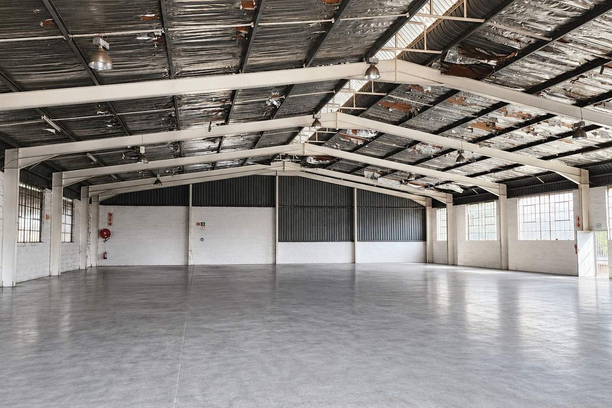 940m2 Prime Factory with Yard & Superlink Access | Westmead - Photo 5