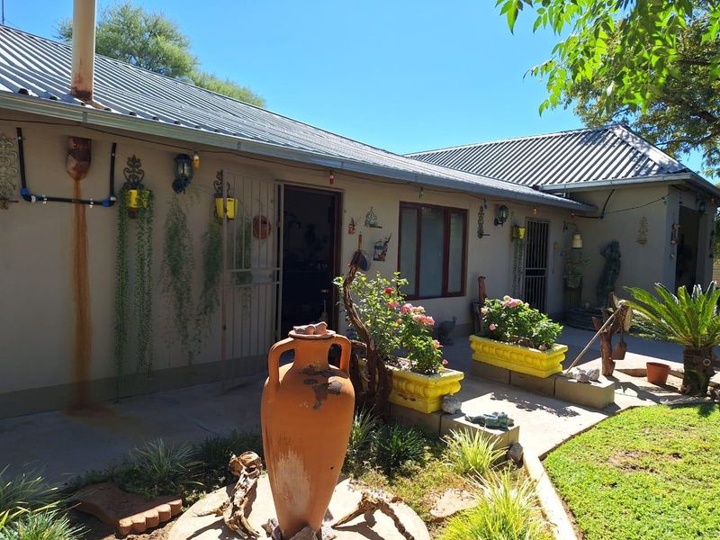 FOR SALE | OKAHANDJA - Photo 2