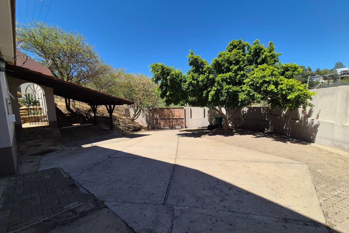 FURNISH HOUSE FOR RENT LUXURY HILL - Photo 2