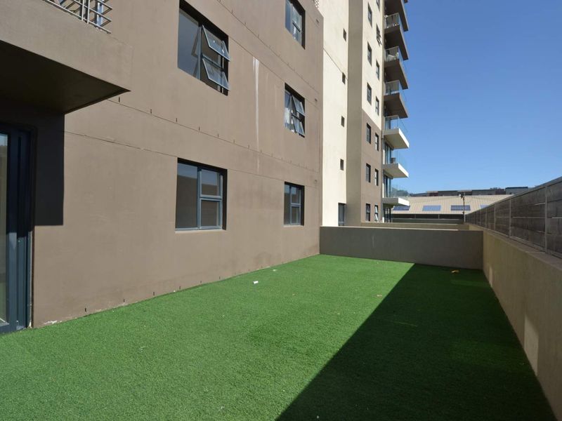 Wonderful Opportunity - Discover Urban Luxury at Chapel Towers - Zonnebloem: A Premier Investment Opportunity - Photo 8