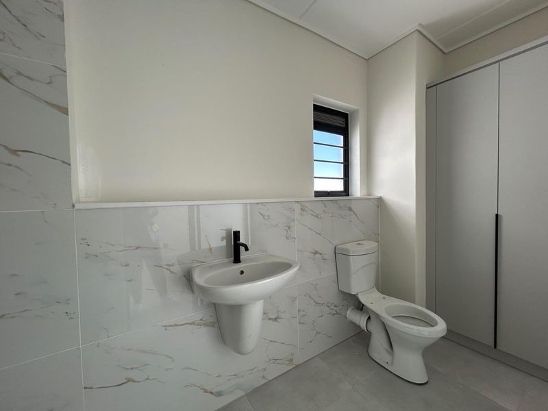 3 Bedroom Apartment - First Floor - Photo 9