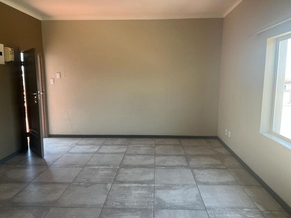 Lounge/bedroom area