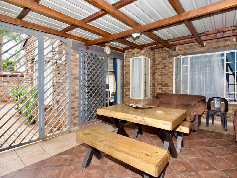 Quaint Simplex in a good condition. - Photo 6