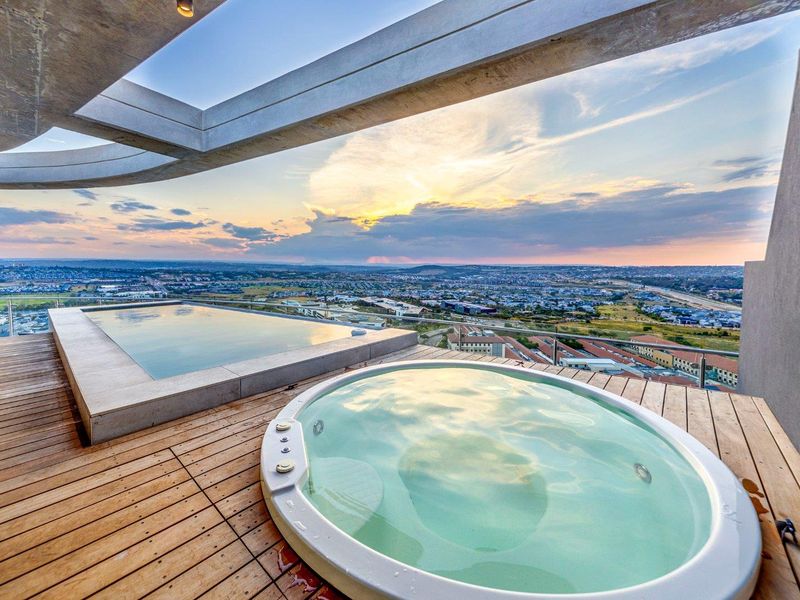Introducing the Pinnacle of Luxury Living: The Cassini Crown Jewel Penthouse in The Ellipse. - Photo 3