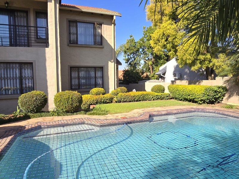 4 Bedroom House for Sale in Rooihuiskraal North - Photo 6