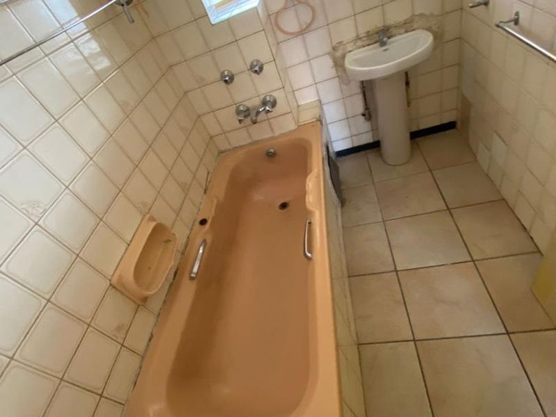 Discover Your New Home: Spacious 1.5 Bedroom Apartment - Photo 7