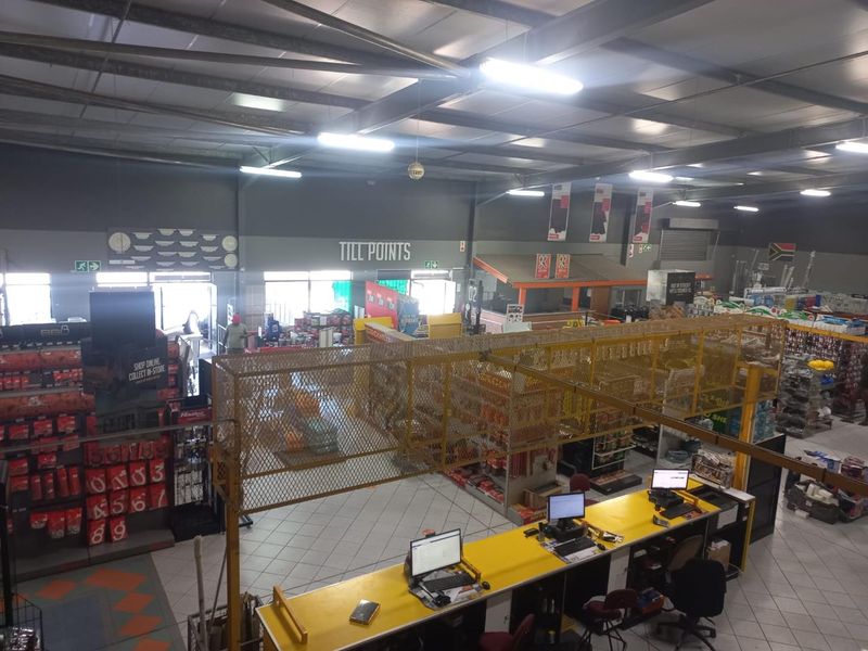 Versatile Commercial Space for Rent in Empangeni Central - Photo 3