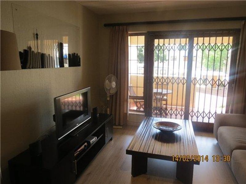 FURNISHED 1 BEDROOM GROUND FLOOR - Photo 9