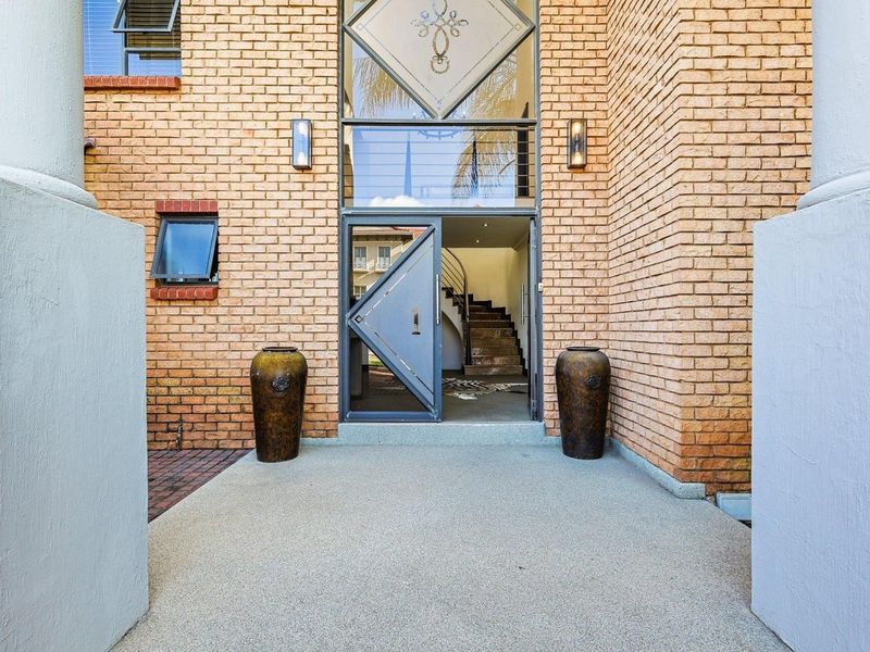 Spacious Family Luxury Home for Sale in The Wilds Estate - Photo 7