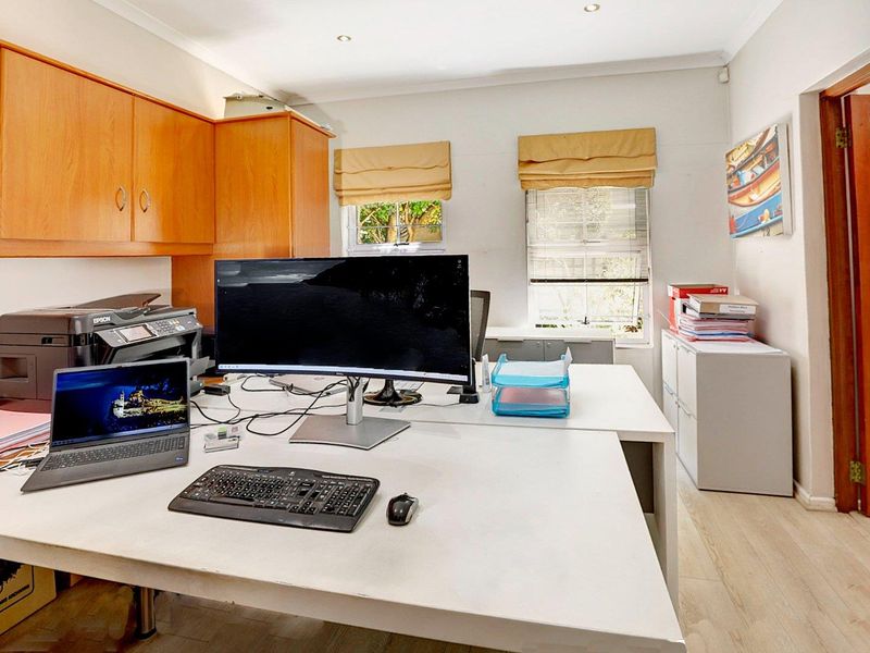 Perfect for a lock-up-and-go lifestyle! - Photo 9