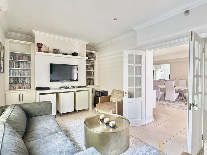 DECEASED ESTATE **Stunning 3-Bedroom Home in Prestigious Morningside, Sandton** - Photo 5