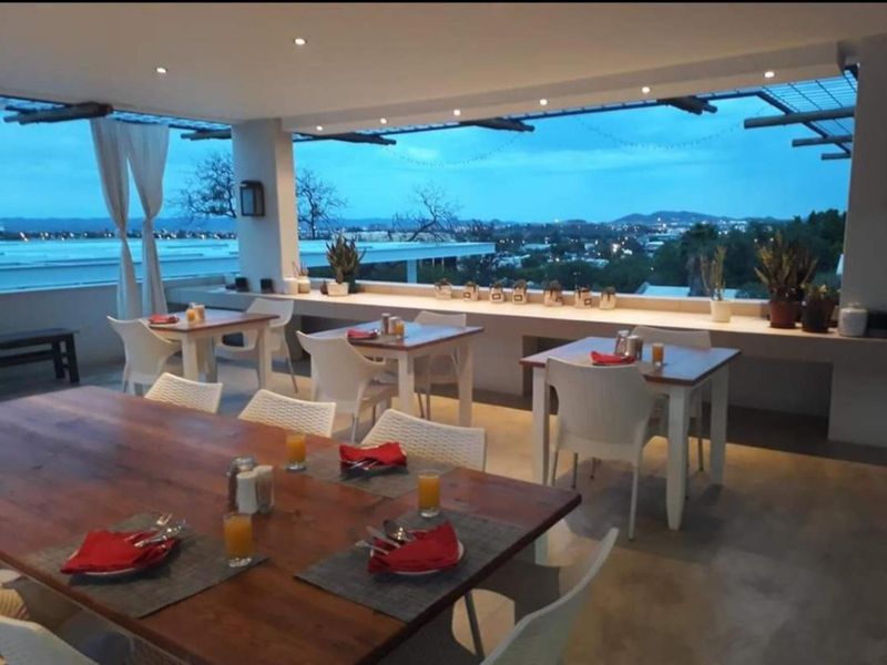 FOR SALE - MODERN GUESTHOUSE IN WINDHOEK, NAMIBIA - Photo 10