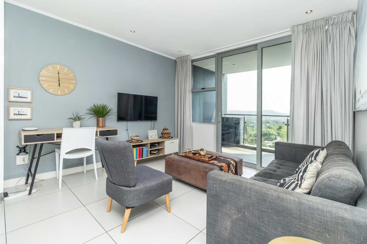 STUNNING FULLY FURNISHED 2 BED APARTMENT IN ROSEBANK FOR SALE - Photo 2