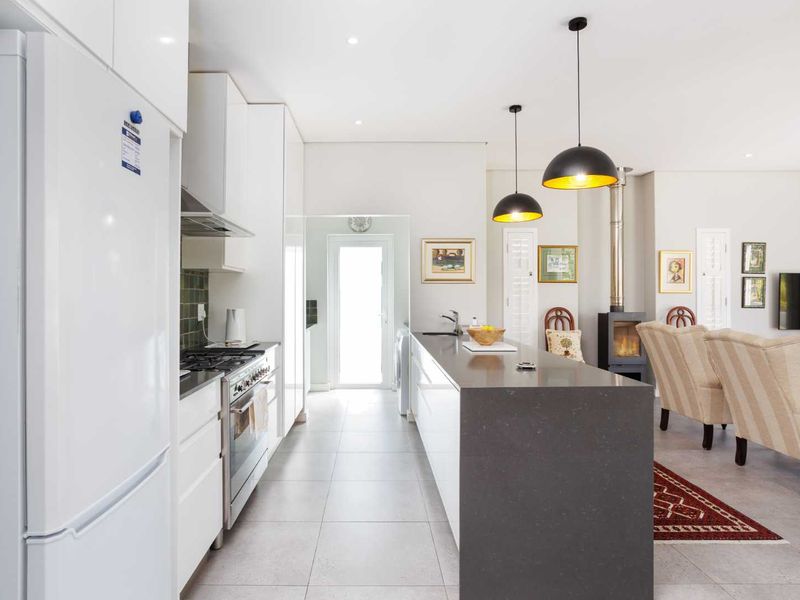 Perfectly Positioned Three-Bedroom Corner Home in Le Domaine Neighbourhood on Val de Vie Estate - Photo 10