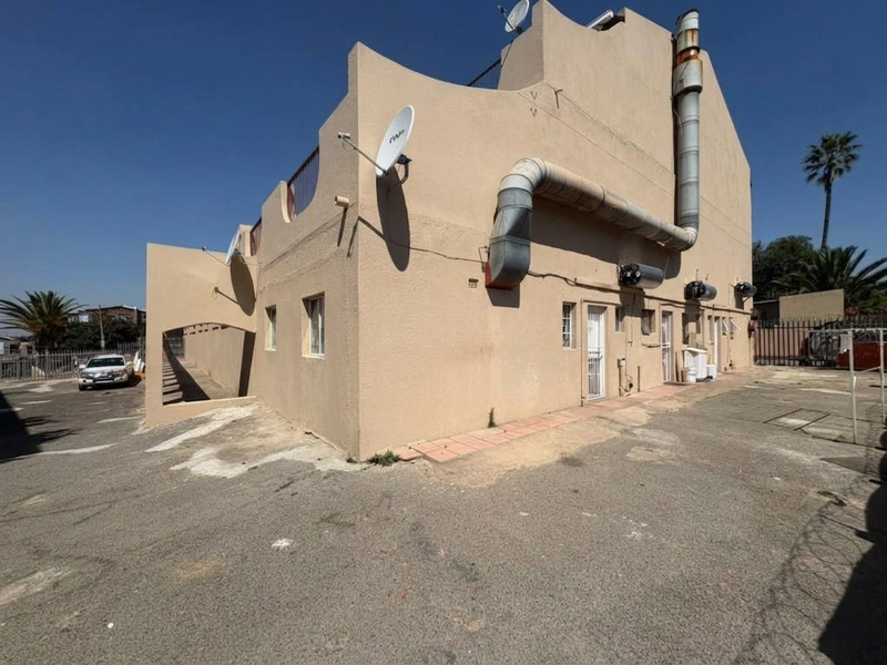 Prime Mixed-Use Investment Asset: High-Yield Complex with Value-Add Upside - Photo 3