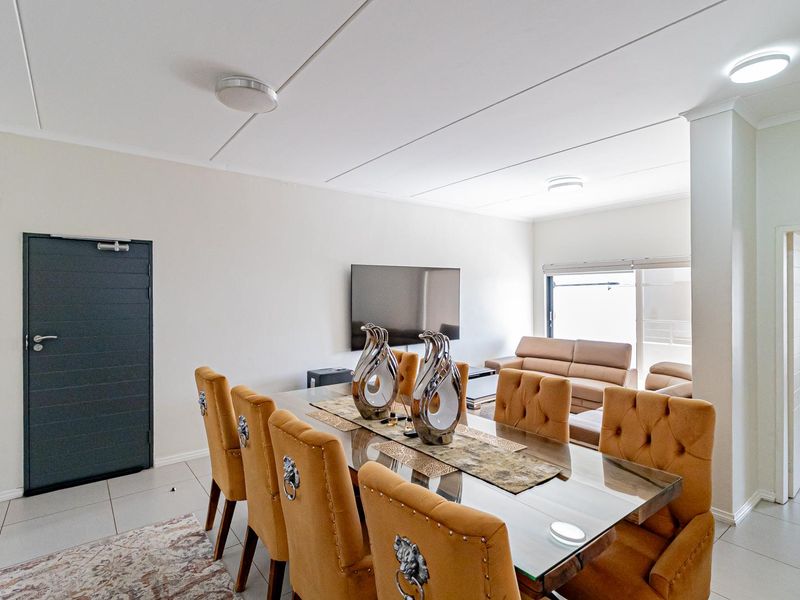 Modern 3 Bedroom Apartment for Sale in 92 on New, Carlswald | R1 800 000 - Photo 5