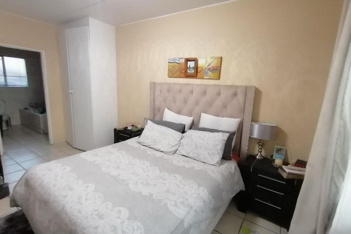 Spacious 3 Bedroom Cluster in Terenure - Photo 5
