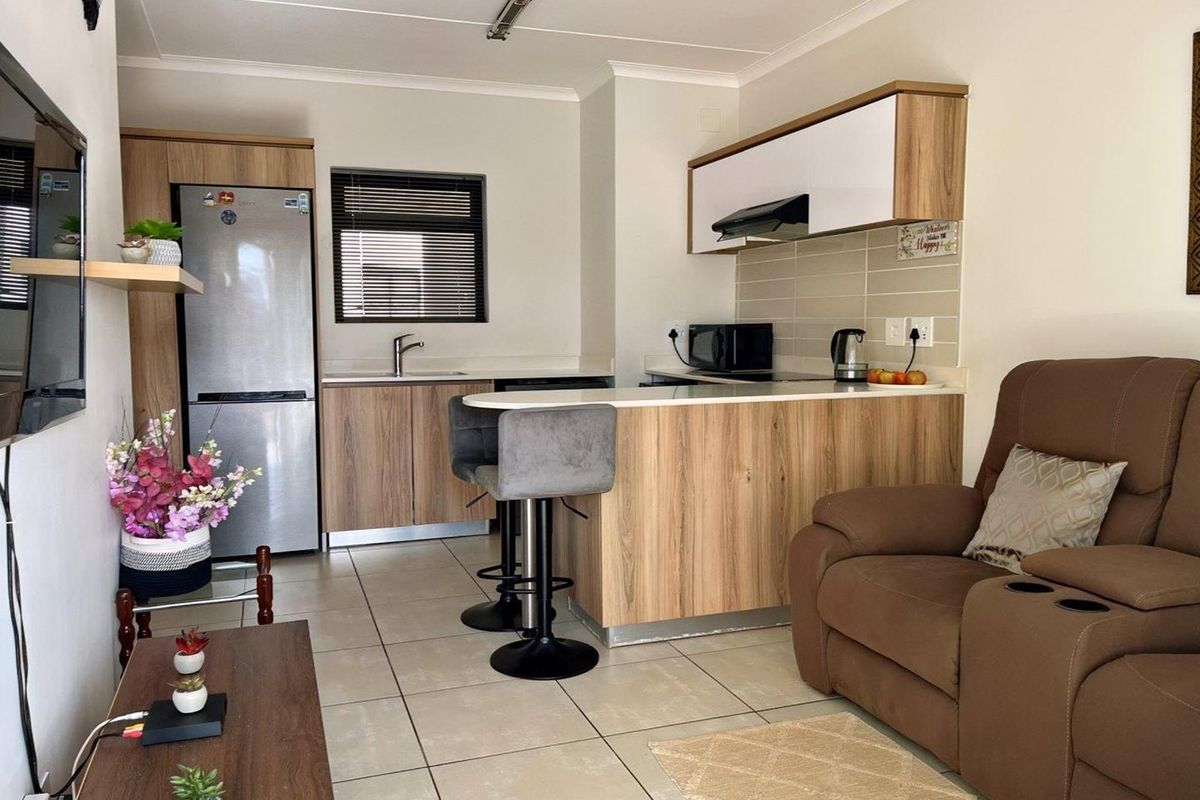 EXCLUSIVE MANDATE..Priced to Sell. Exceptional Value in Ballito Hills Lifestyle Estate - Photo 5