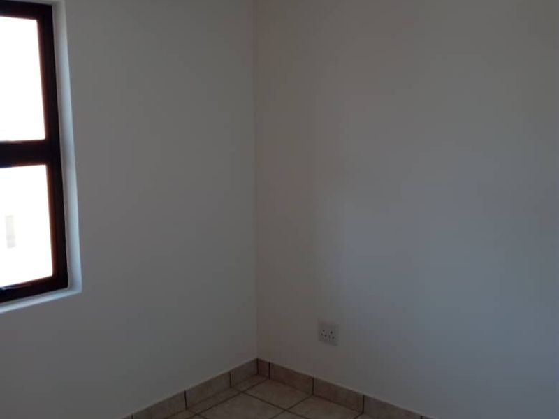 Scaling down or starting up - Photo 6