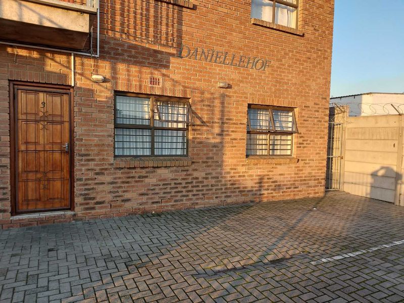 2 Bedroom Apartment-de Kuilen-Kuilsriver-To Let-RealtyAtlas - Photo 8