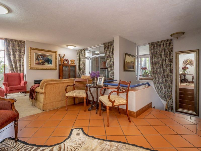 Charming Multi-level Property in Westdene - Photo 7