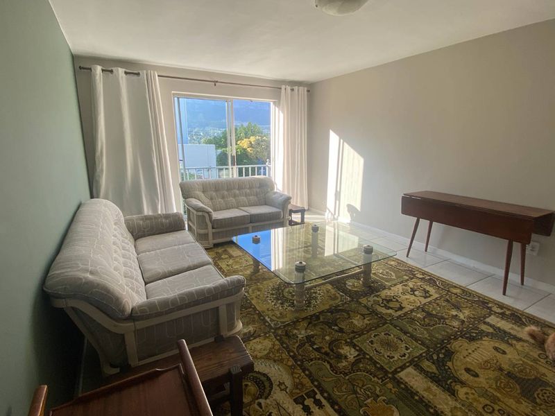 2 bedroom Modern Apartment in HOUT BAY - Photo 2