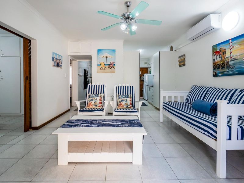 Fully furnished on the beach - Photo 3