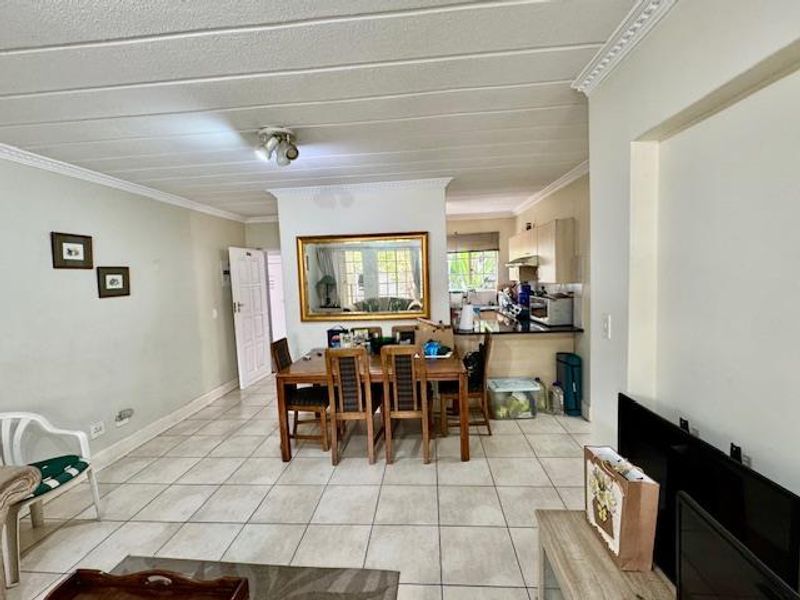 2 BED 2 BATH FULLY FURNIAHED GARDEN TOWNHOUSE MORNINGSIDE - Photo 2