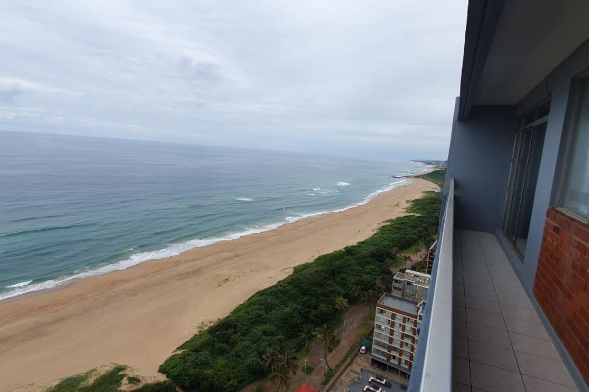 Stunning Beachfront Living holiday investment - Photo 4