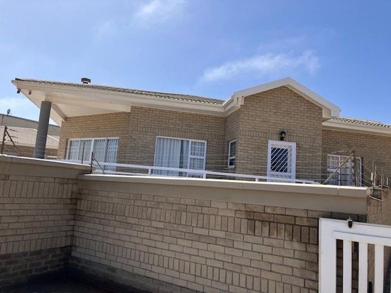 Charming 3-Bedroom Townhouse in Vogelstrand - Photo 1