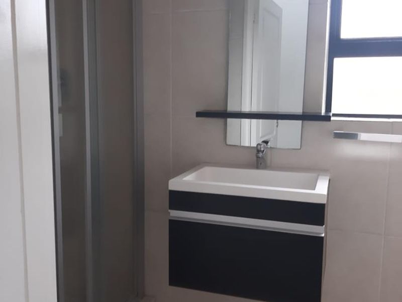 Modern 2-Bedroom, 2-Bathroom Apartment – Greenstone Area - Photo 9