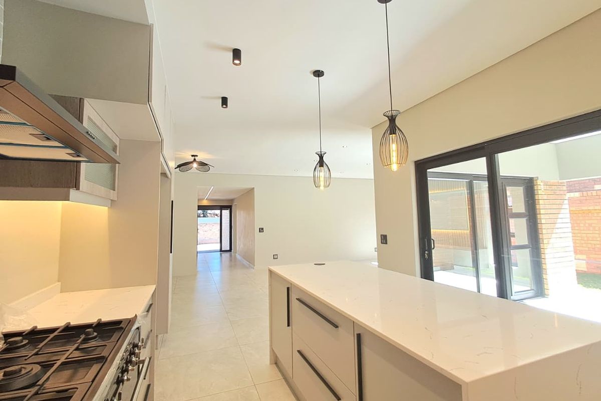 3 Bedroom Cluster in Brackenhurst NEW DEVELOPMENT - Photo 4