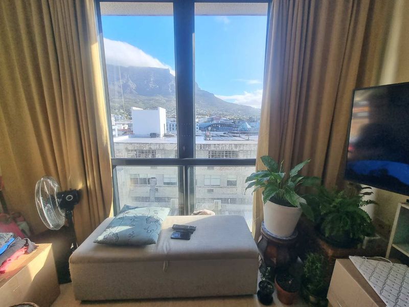 Unfurnished 1-Bedroom Apartment To Rent in Cape Town City Centre - Photo 1