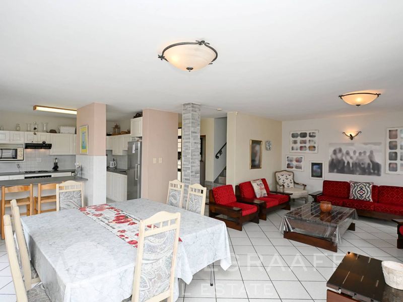 4 Bedroom Townhouse for Sale in Swakopmund Town Centre - Photo 2
