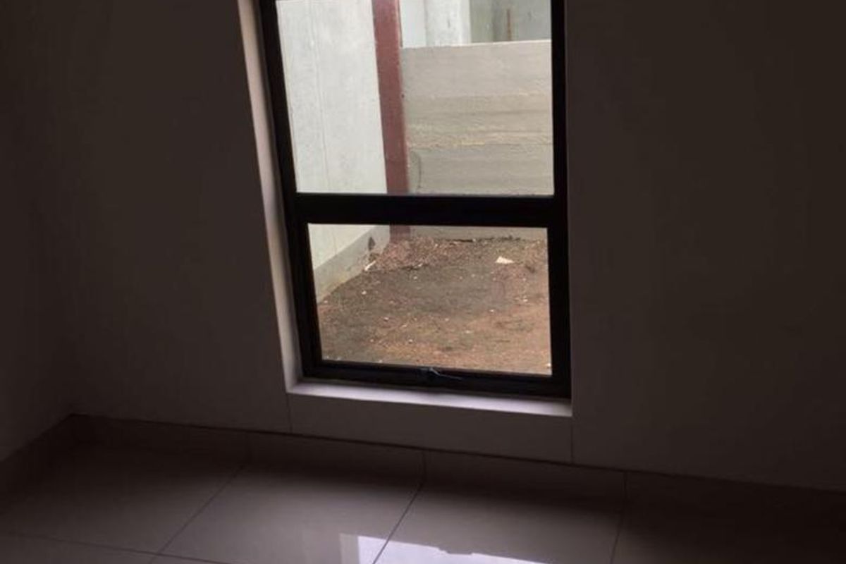 Beautiful Corner unit For Sale -Okahandja - Photo 3