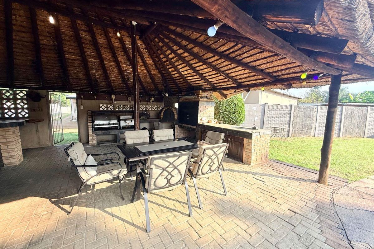 Beautiful 4 Bedroom house for sale in Vryheid - Photo 5