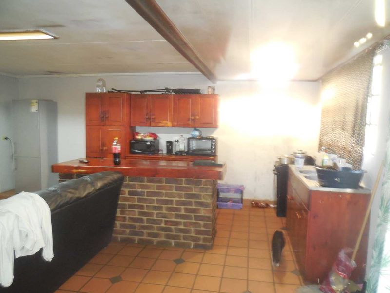 SPACOUIS 3 BEDROOM HOUSE IN EASTLYNNE - Photo 7