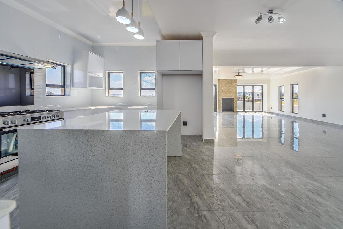 Brand New Contemporary Family Home in Helderfontein Estate - Photo 5