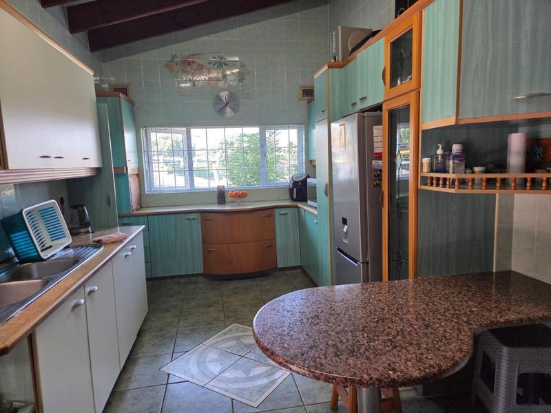 4 Bedroom House for sale in Malvern - Photo 7