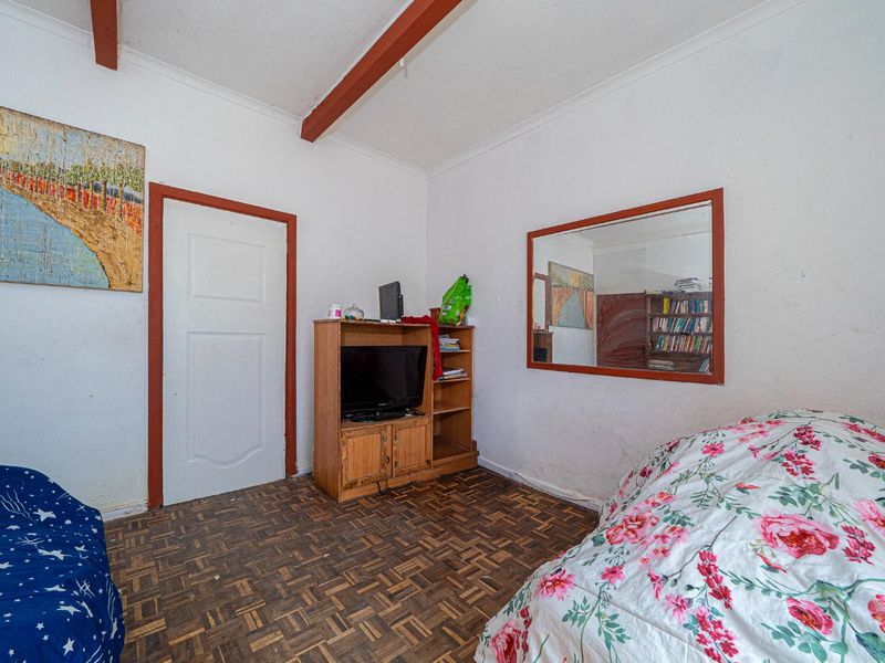 Small Semi for Sale in Mowbray - R1,35m - Photo 5