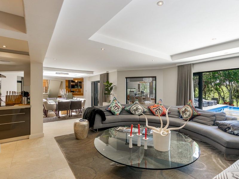 4 Bedroom House For Sale in Dainfern Golf Estate - Photo 2