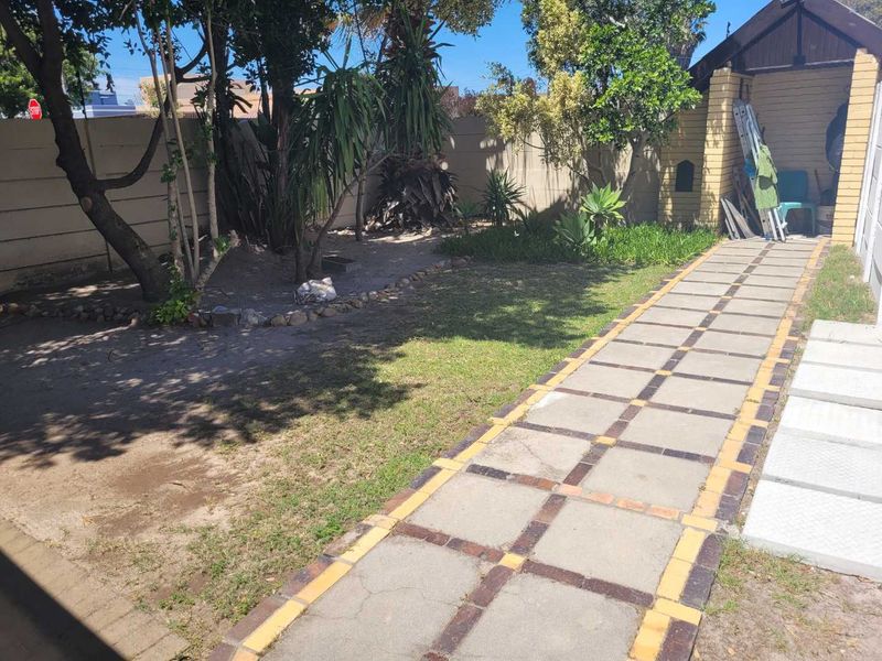 3 Bedroom Duplex. - Photo 4