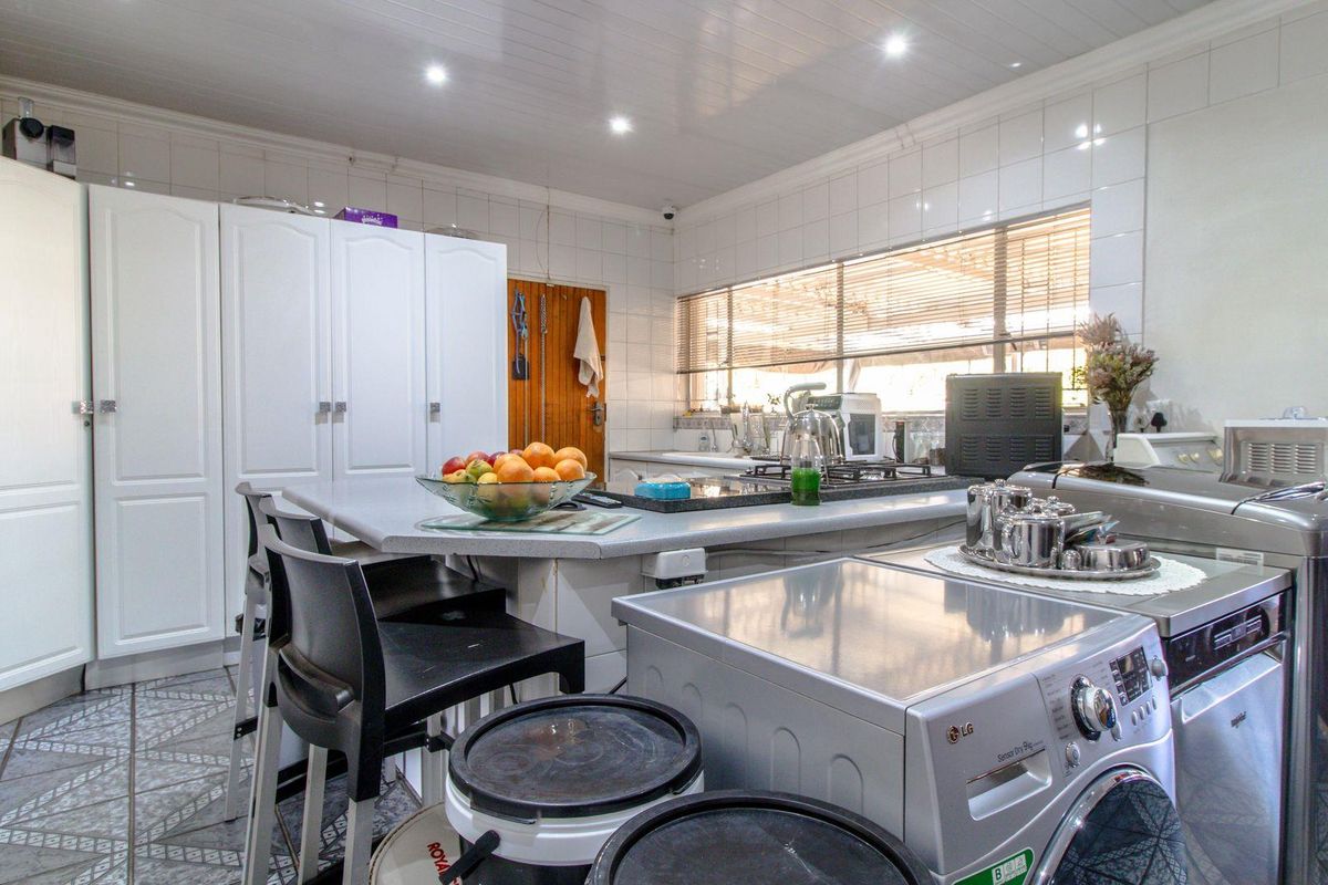 OFF THE GRID PROPERTY FOR SALE - NEGOTIABLE - Photo 2