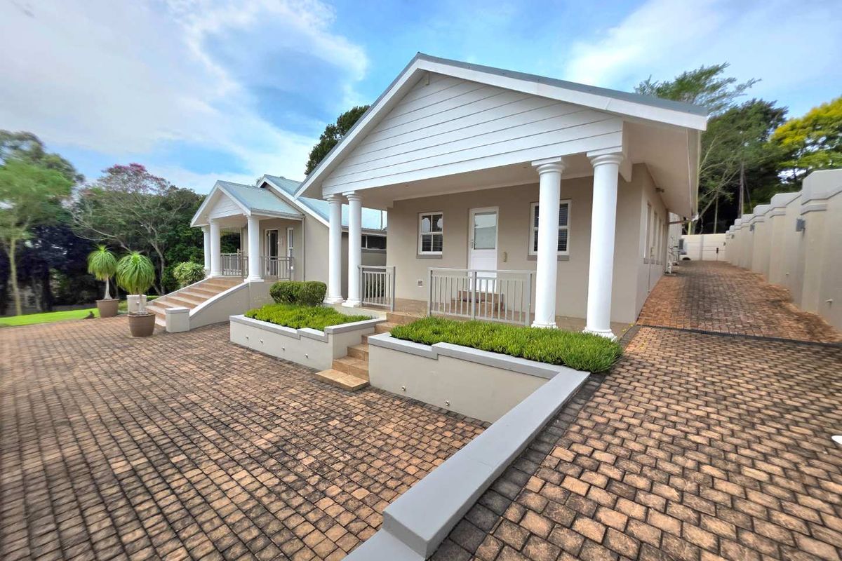 Exceptional 6 Bedroom Luxury Home in the Heart of Kloof's Blue Zone - Photo 4