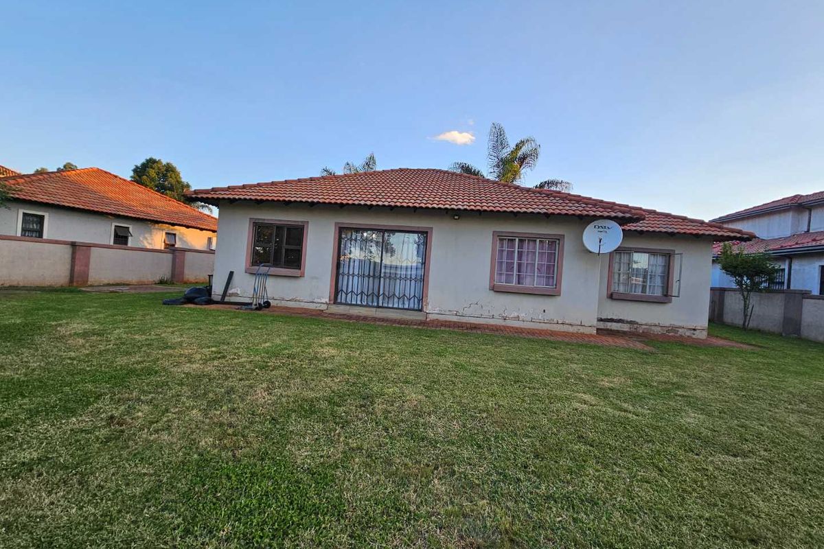 3 bedroom house in Clarina - Photo 3