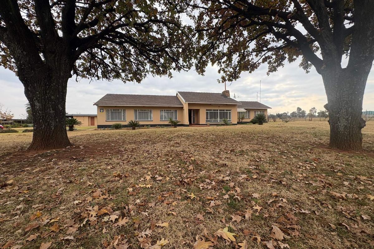 Three Adjoining Properties Offering 5.9ha of Farming, Living and Investment Opportunities - Photo 4